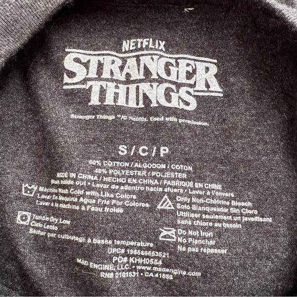 *2/$25* Stranger Things Netflix Tee size S - Picture 4 of 4